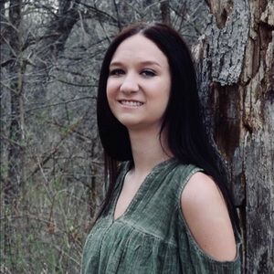 Meet your Posher, Nina